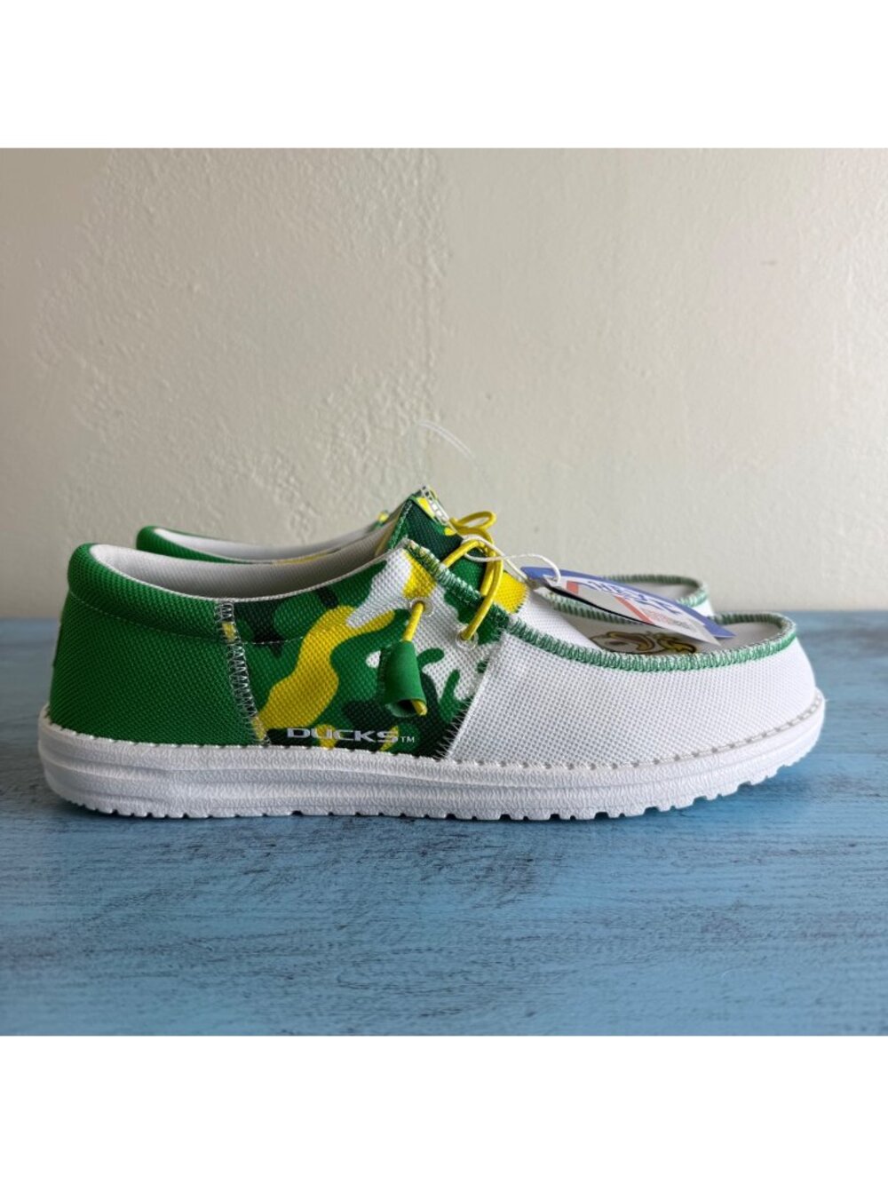 Hey Dude Wally Tri Oregon Mens Shoes Multicolor Green/Yellow Size 13 Mens NWT